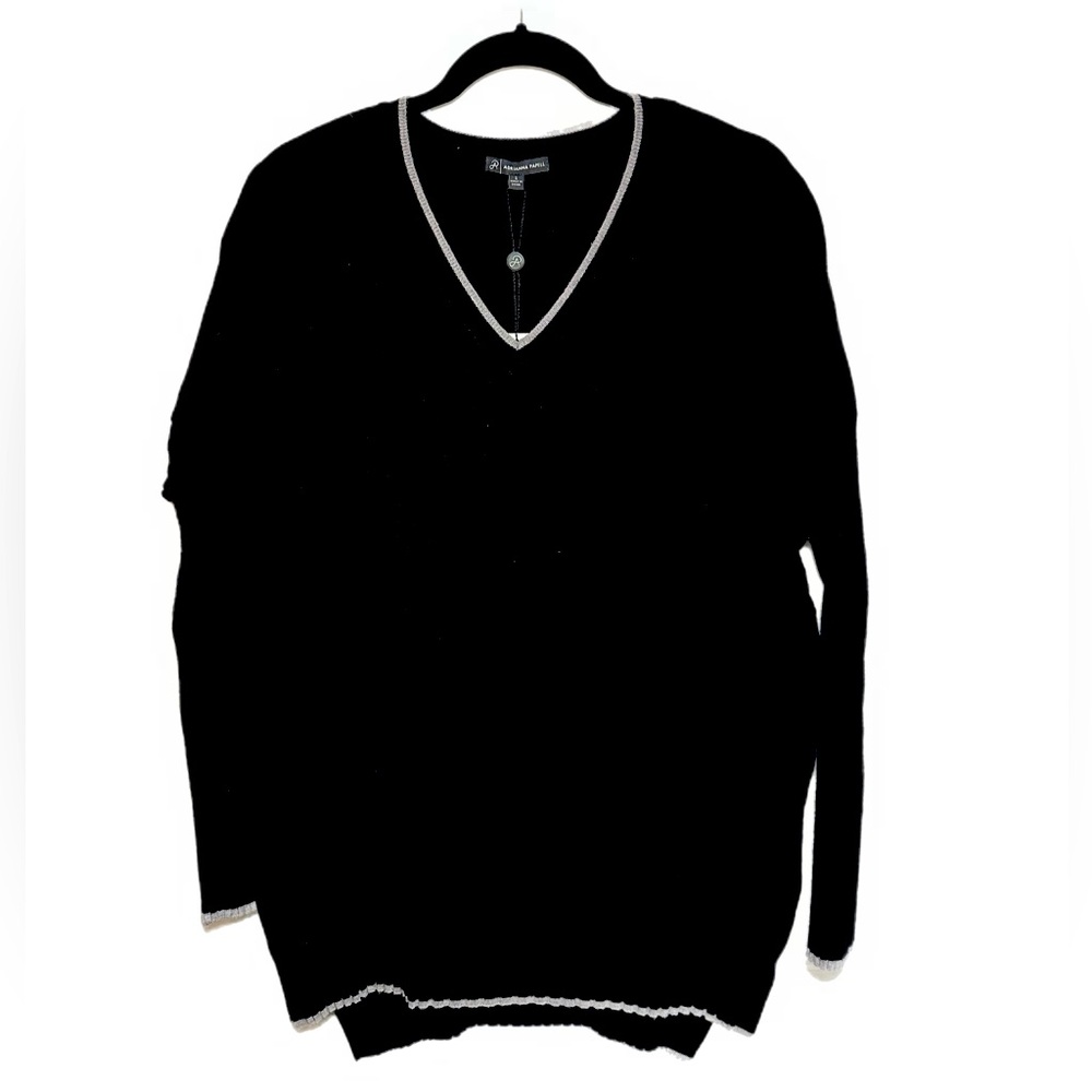 Adrianna Papel V-Neck High-Low Tunic Sweater black with grey trim Size L NWT